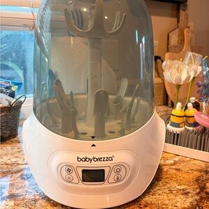 Baby Brezza White Bottle Sterilizer